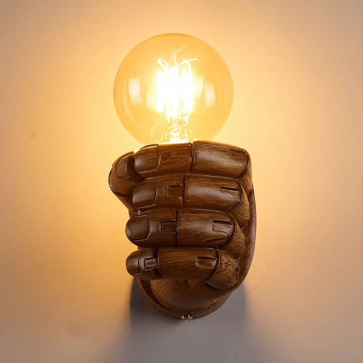 Retro Industrial Fist Wall Sconce – Creative Hand-Shaped Art Deco Wall Lamp - E27, Black | Kalsten