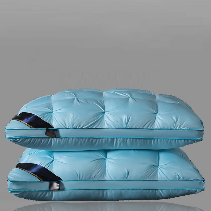 Ergonomic neck pillow with 3D quilting | Kalsten