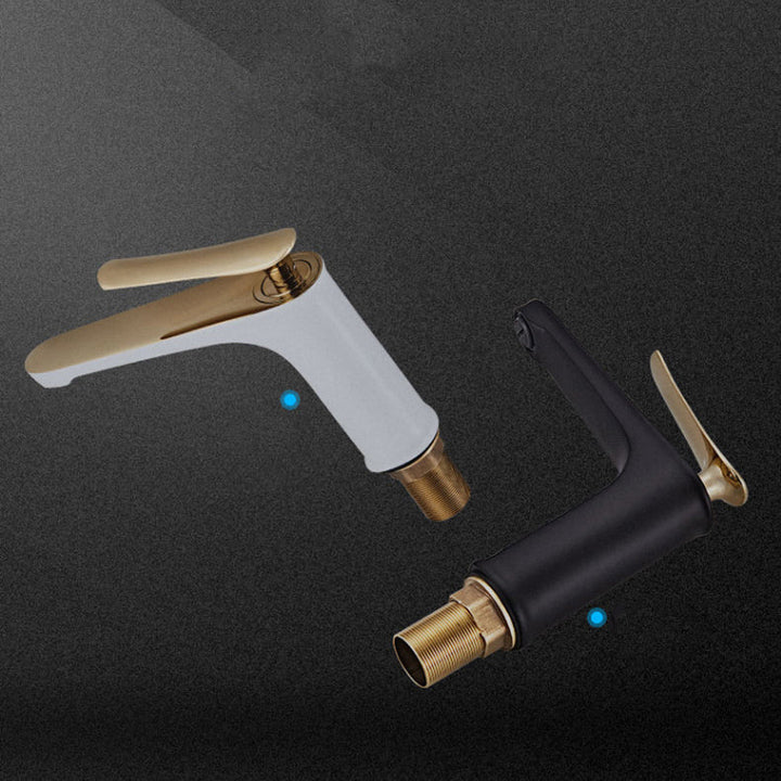 Kalsten | Luxury 1 Handle Sink Bathroom Faucet Round Brass Sink Faucet with Water Hose
