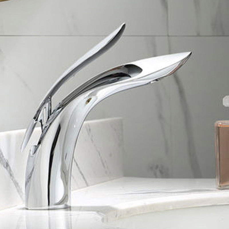 Kalsten | Brass 1-Hole Basin Mixer Tap Lever Handle Sink Faucet Round Modern Faucet for Bathroom