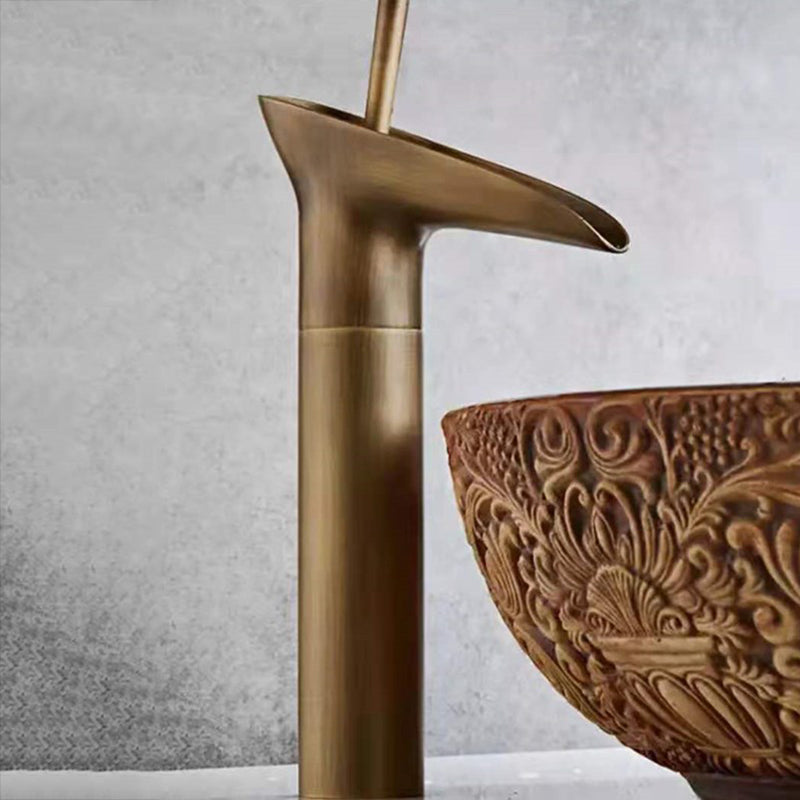 BowLift | Round Single Handle Faucet Country Style Sink Mixer