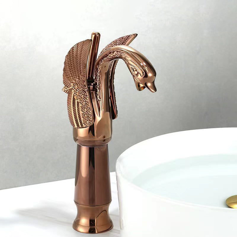 Solid brass bathroom basin faucet, hot and cold single lever