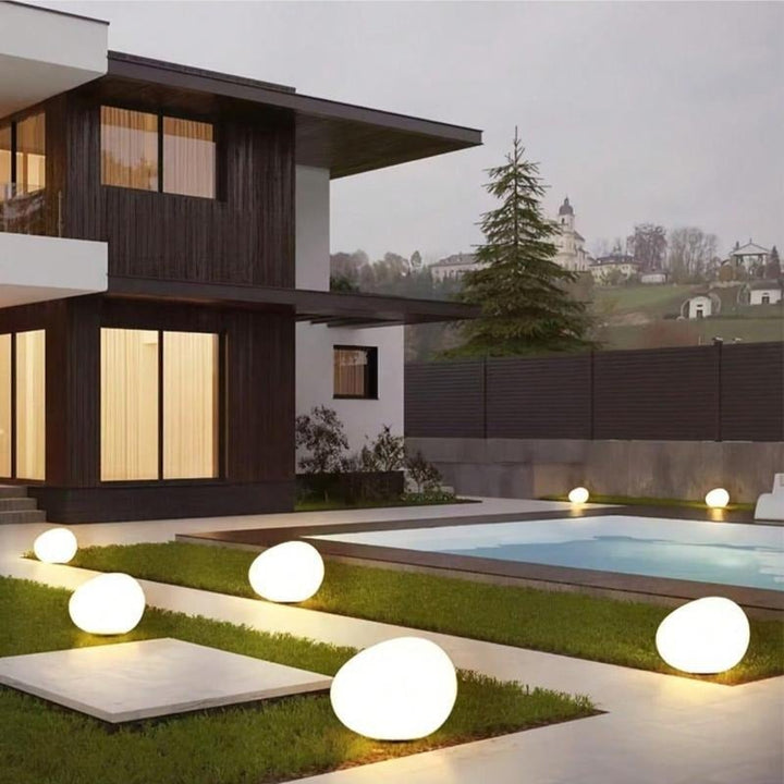 LuminaStone — Enchants your garden with warm, wireless light for magical evenings | Kalsten