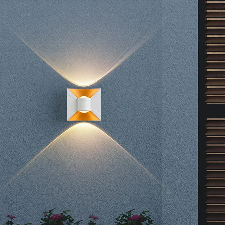 LumiereMurale Wall Lamp - Stylish LED Outdoor Lighting for Your Garden | Kalsten