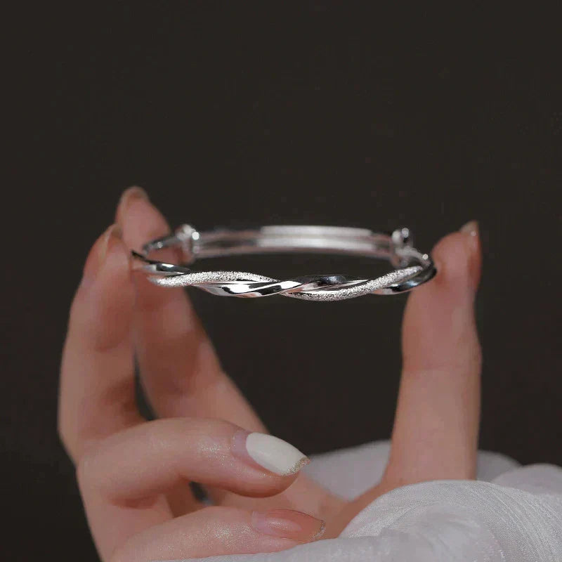 Elegant Twisted Silver Bracelet Kalsten