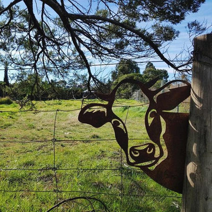 Skanto | Outdoor Garden Farm Peeking Goat Metal Art Indoor Decoration