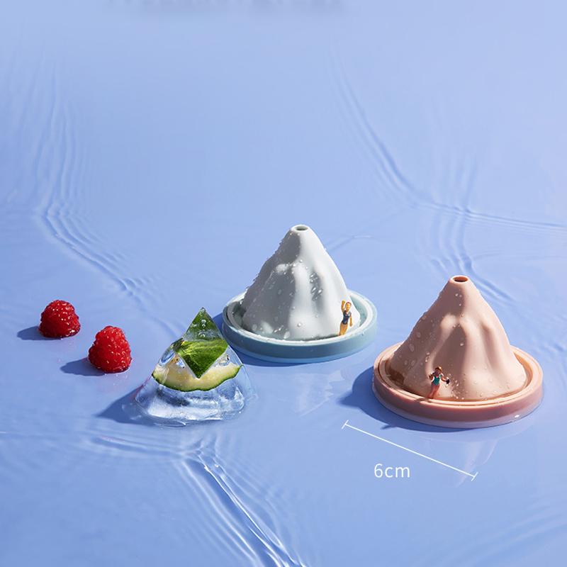 Reusable Silicone Snow Mountain Iceberg Ice Cube Mold with Lid | Kalsten
