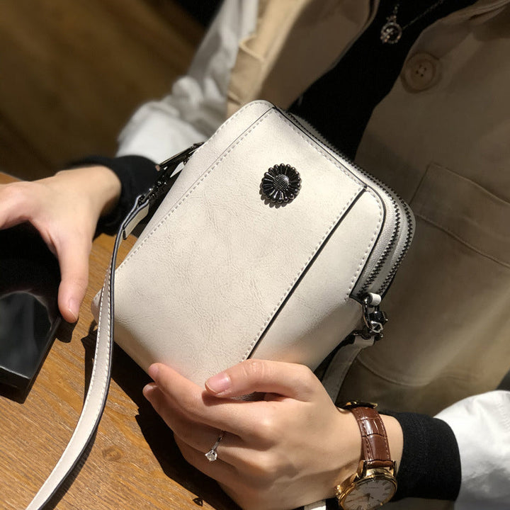 Kalsten | Women's Soft Leather Mobile Phone Bag
