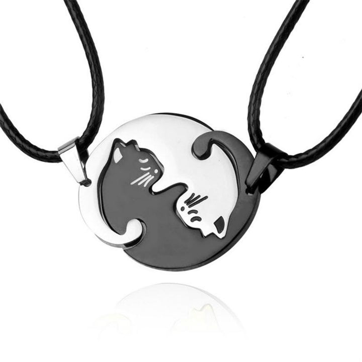 Yin ＆ Yang Cat Design Necklace | Kalsten