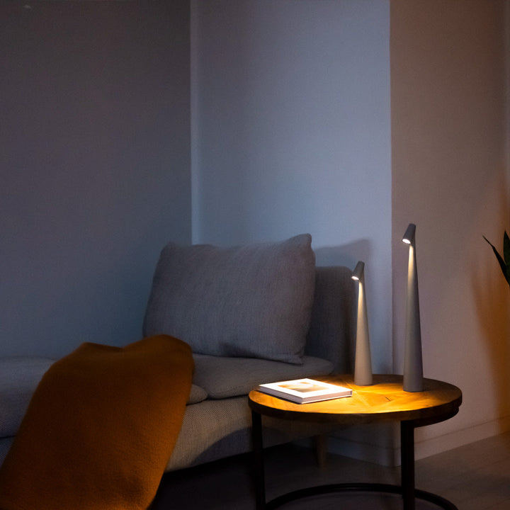 Table Lamp Modern Red Metal LED Light | Kalsten