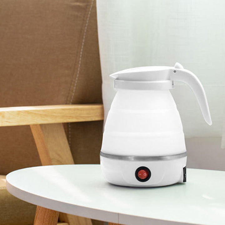 Portable silica gel travel pitcher with universal plug | Kalsten