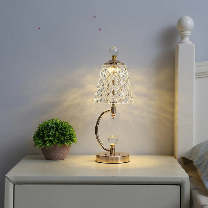 Vintage Crystal Table Lamp - Elegant Vintage Crystal Table Lamp for a Charming Atmosphere Kalsten