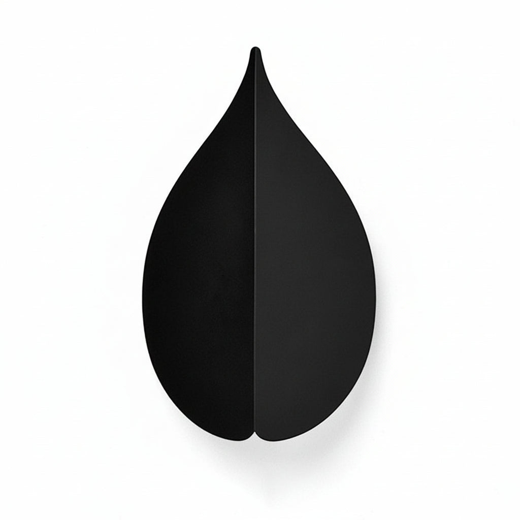 LED Wall Sconce – Leaf Shaped Geometric Iron Acrylic Black White (Integrated LED & 15x25cm) | Kalsten