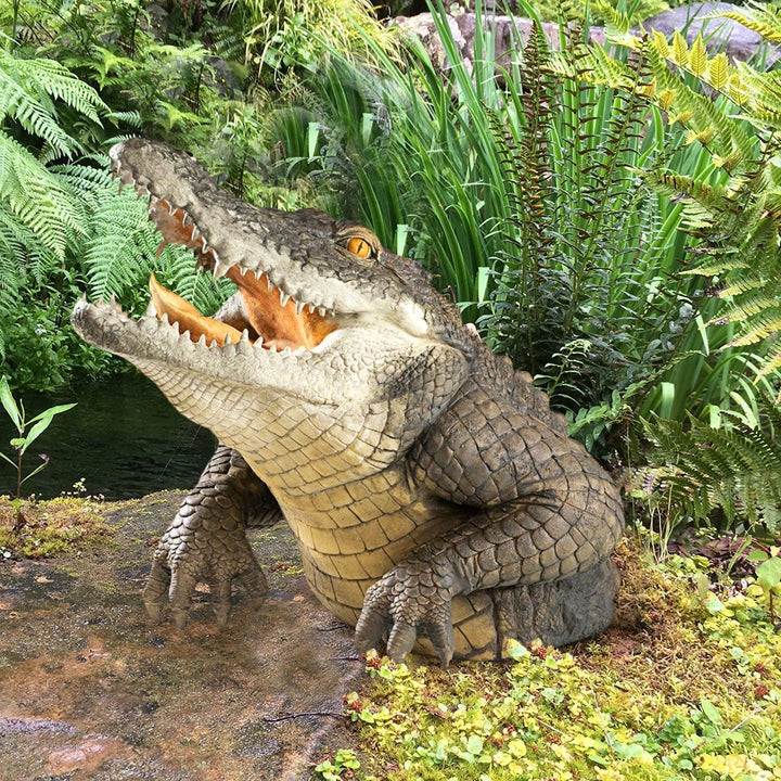 Kalsten | Garden Swamp Gator Statue