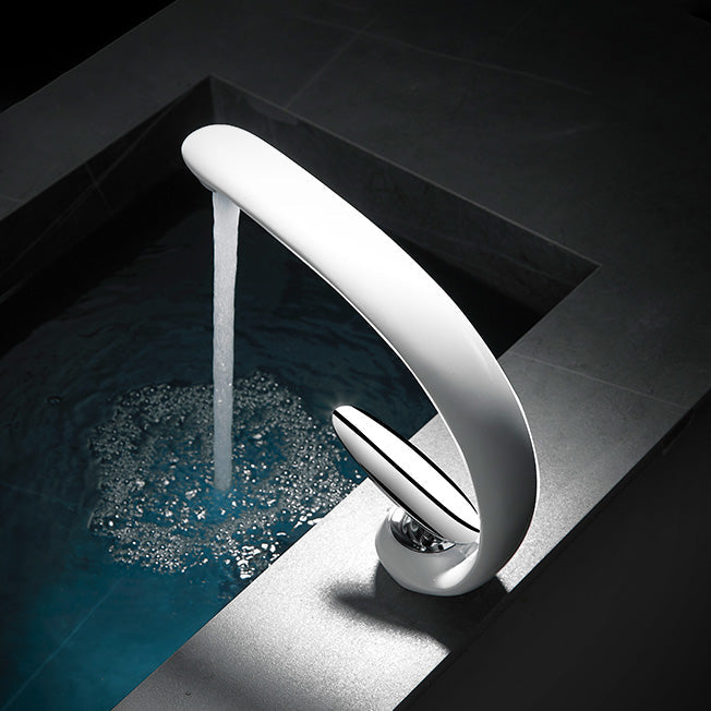 Brass Waterfall Bath Faucet – Unique Design