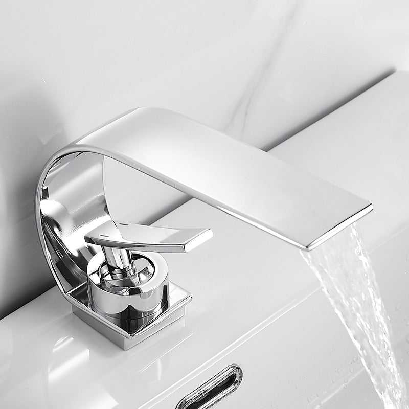Brass Waterfall Bath Faucet – Unique Design