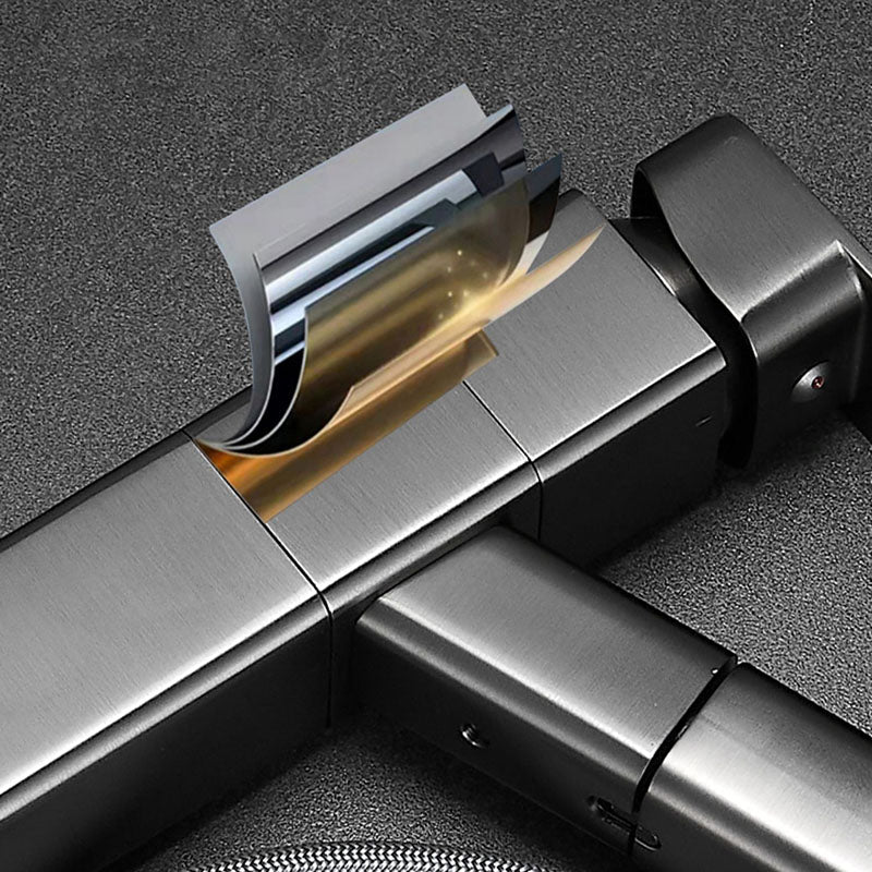 Kitchen Faucet with Swivel Spout, Single Handle Faucet with Pull-Down Sprayer