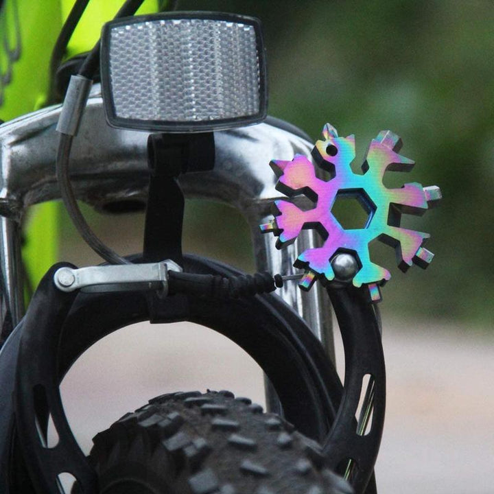 Saker 18-in-1 Snowflake Multi-Tool | Kalsten