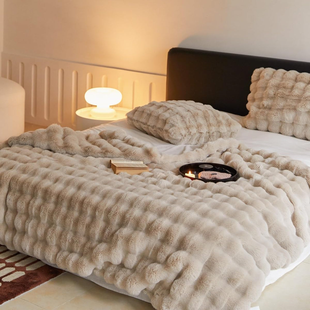 Kalsten | Faux Fur Chunky Knit Duvet Cover Throw