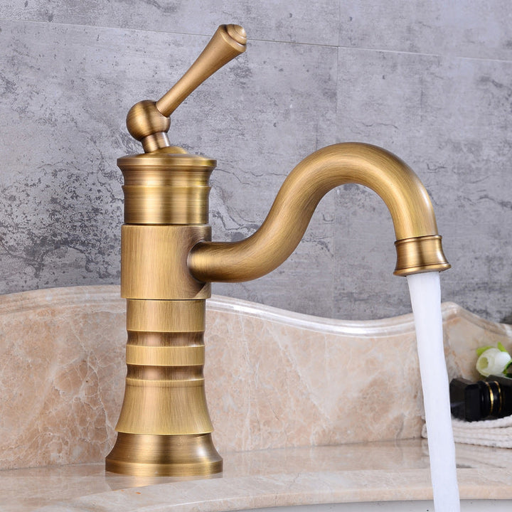 Kalsten | Classic basin mixer with swivel spout, single lever basin mixer