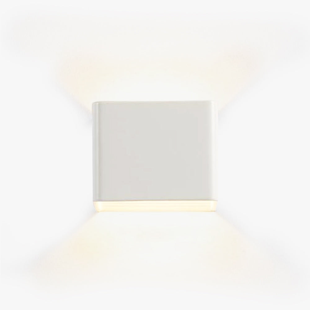 OrrSquare – Modern square wall lamp for stylish lighting | Kalsten