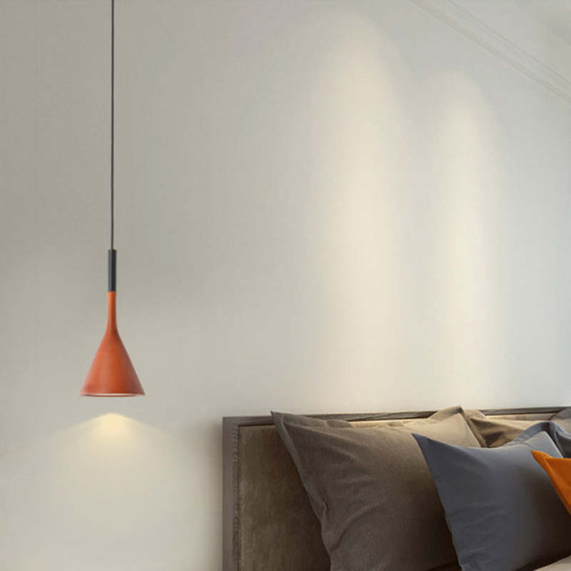 Modern Triangle Pendant Lamp - Trionda | Kalsten