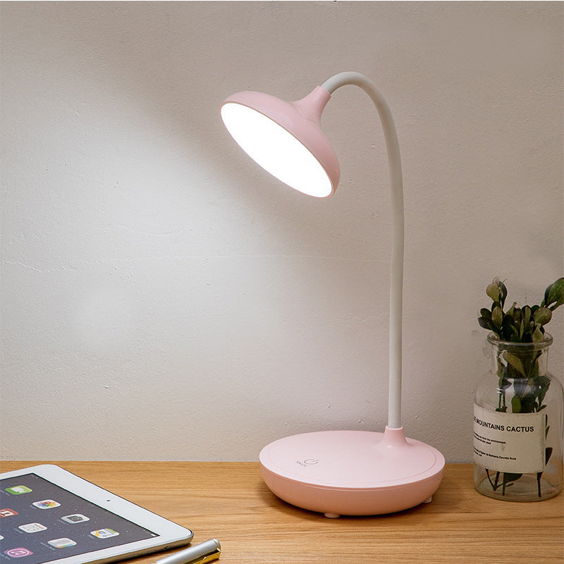Skanto | Desk Lamp with USB Charging Function