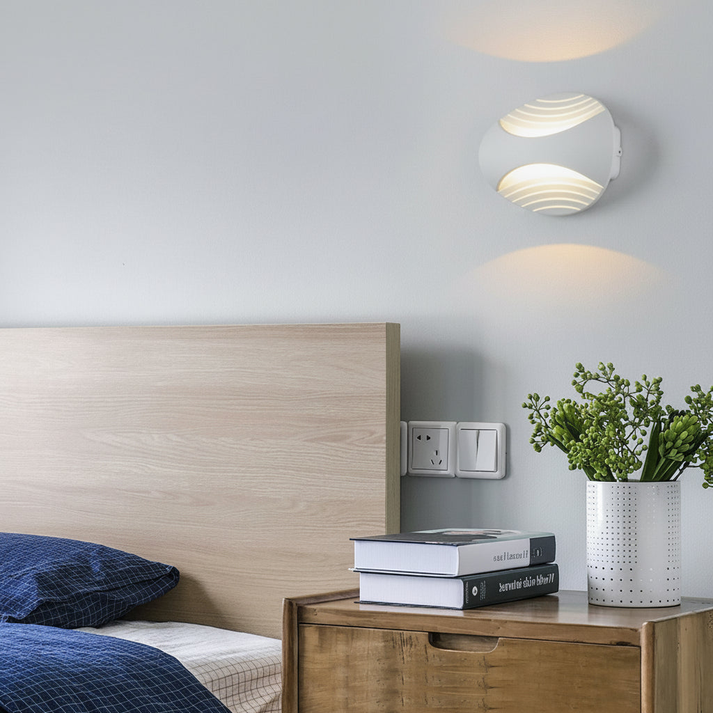 Nordic Outdoor Wall Sconce LED Linear Aluminum White IP65 21cm / 8in - Waterproof | Kalsten