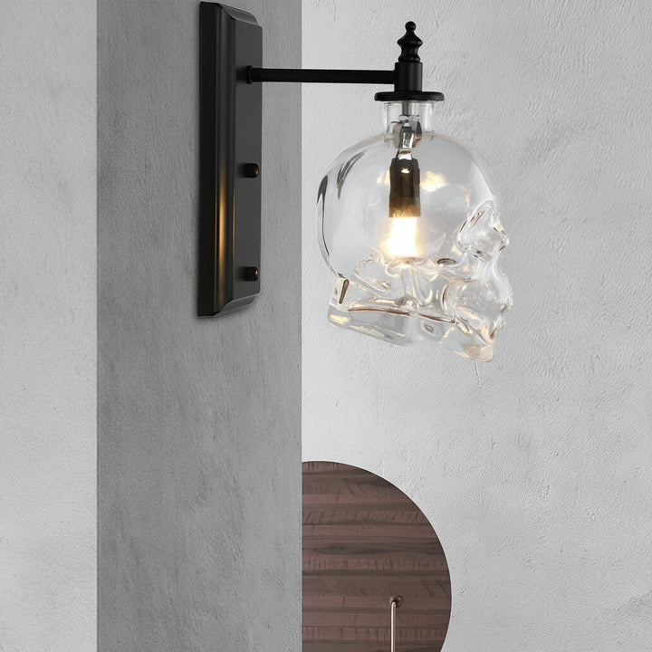 Gothic Glass Skull Wall Sconce – Industrial Retro Iron Wall Lamp & Art Decor (E14) | Kalsten