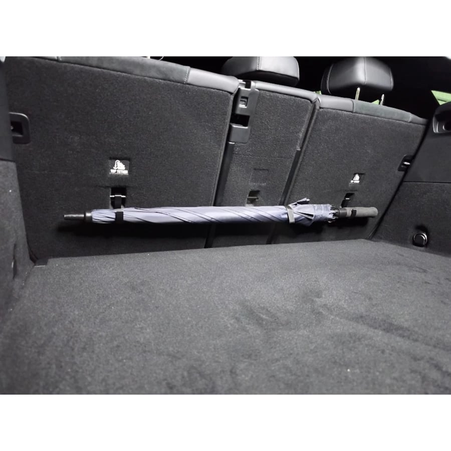 StormGrip — No more chaos in the car: Perfect order and dry feet at the touch of a button! | Kalsten