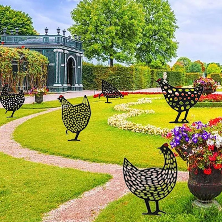 Kalsten | Simulated Chicken Ornament for the Garden