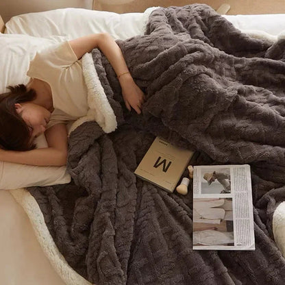 BowLift | Thick Lambswool Winter Fleece Blanket - LuxyCozy