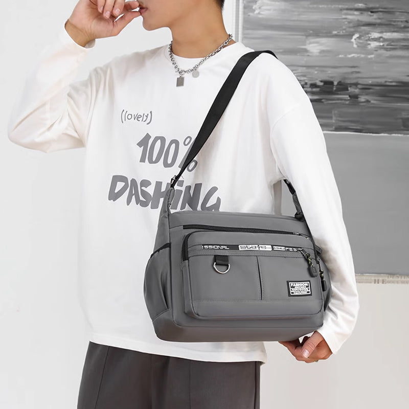 Men's messenger bag with multiple pockets | Kalsten