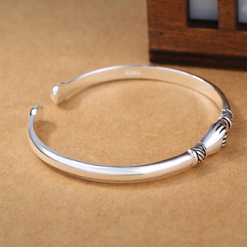 Kalsten | Friendship Handshake Bracelet