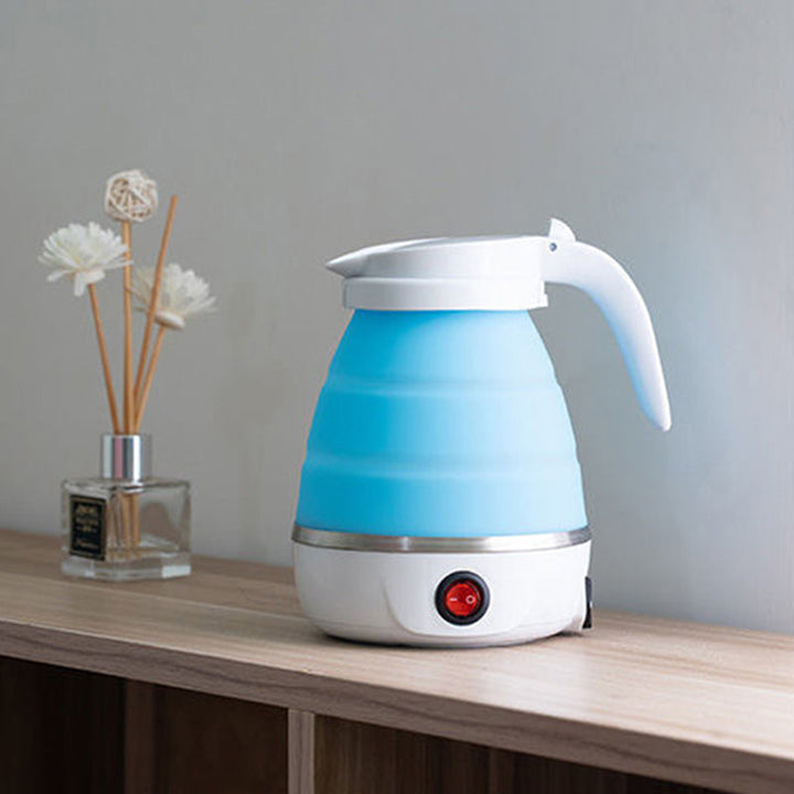 Portable silica gel travel pitcher with universal plug | Kalsten