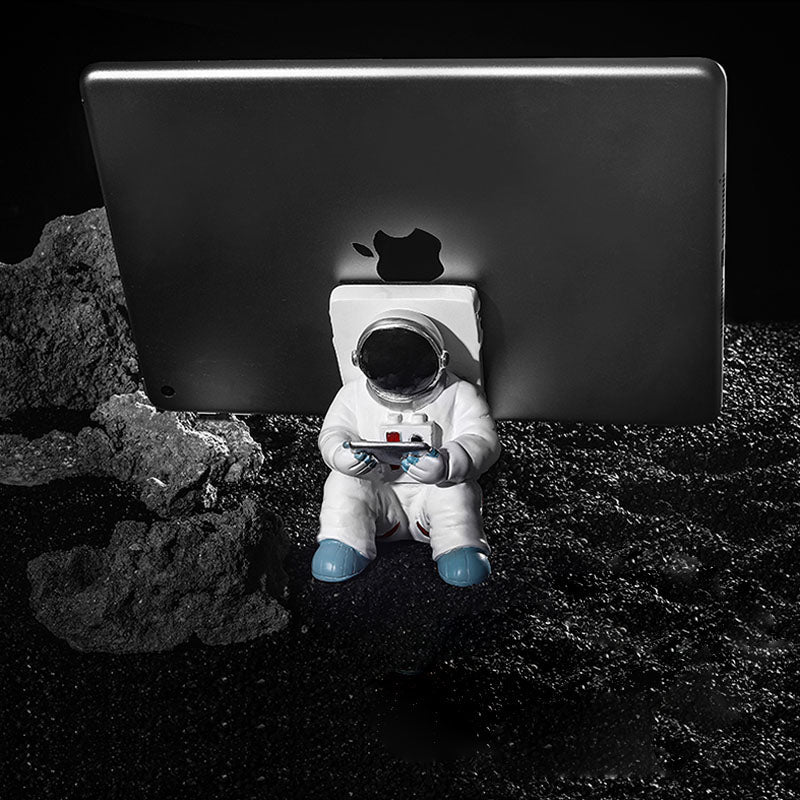 Support for Mobile Phone or Pen in Astronaut Decorations | Kalsten