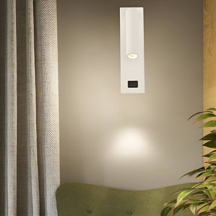ArtiLicht Luxury Wall Lamp with Adjustable LED and USB Charging Port Kalsten
