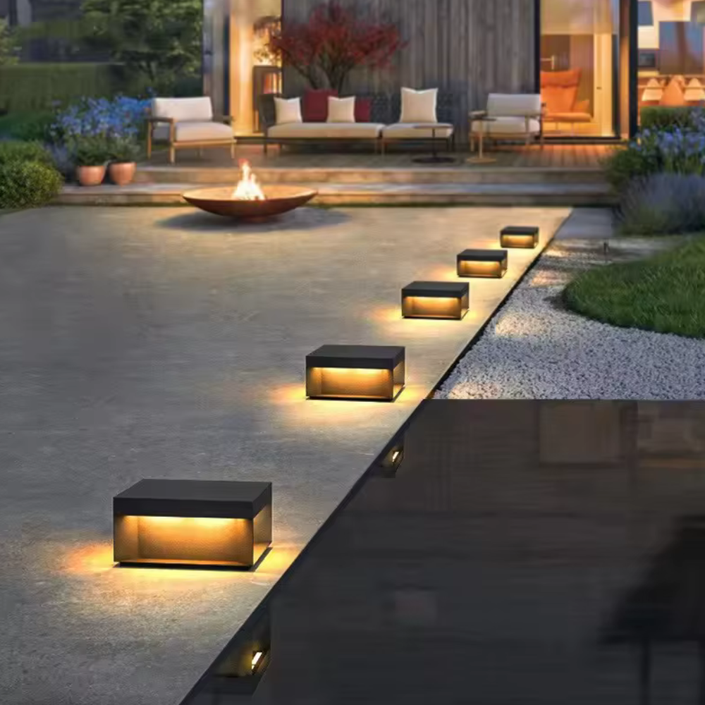 Velaris IP65 Waterproof Garden Path Light
