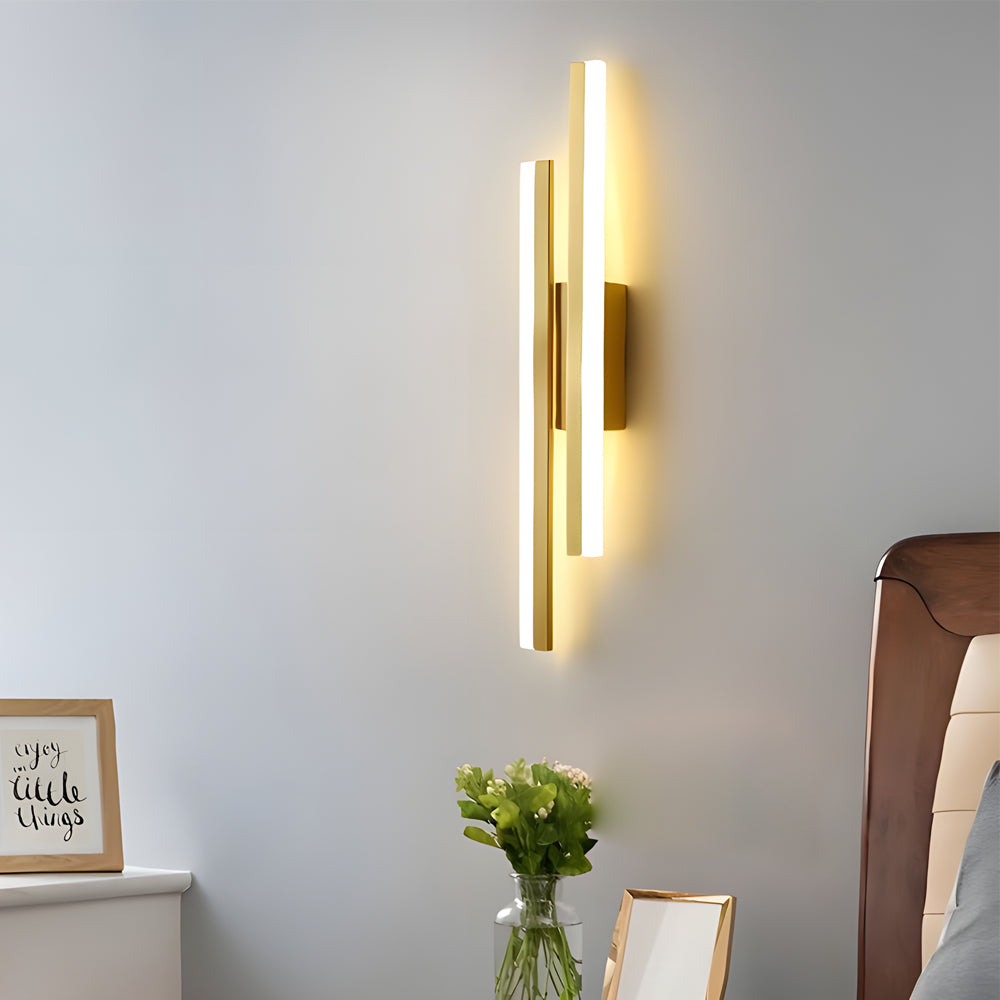 Modern 2-Light Linear LED Wall Lamp with 3-Step Dimming - Black/Gold Wall Sconce | Kalsten