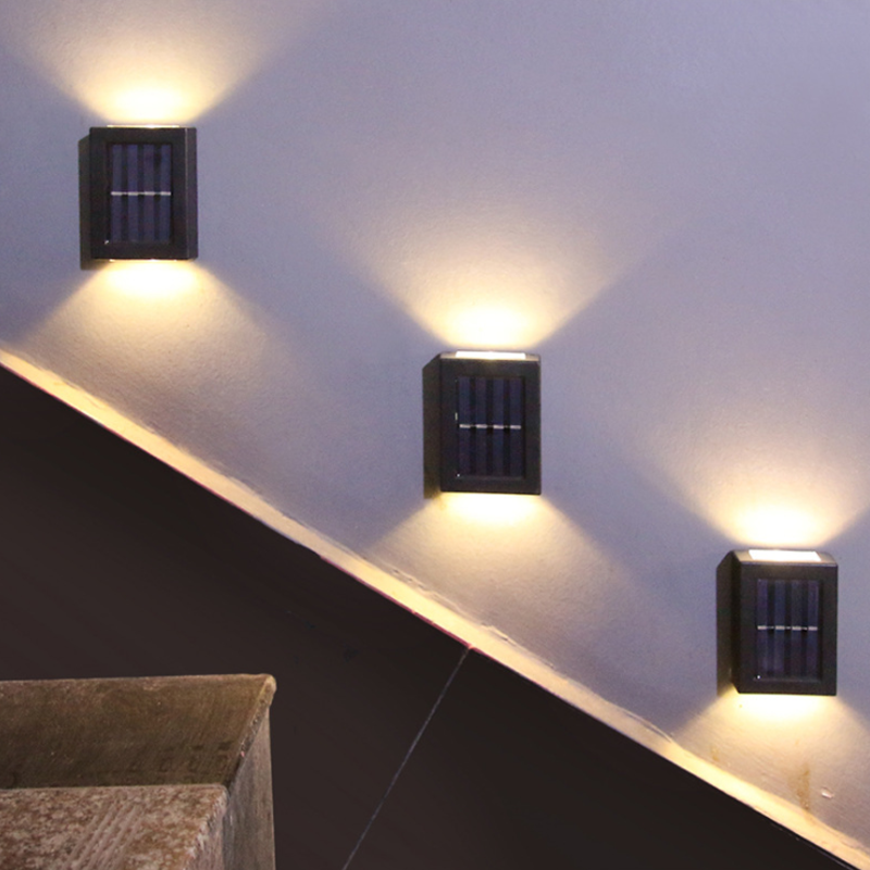 Solar Wall-Mounted Pathway Light | Kalsten