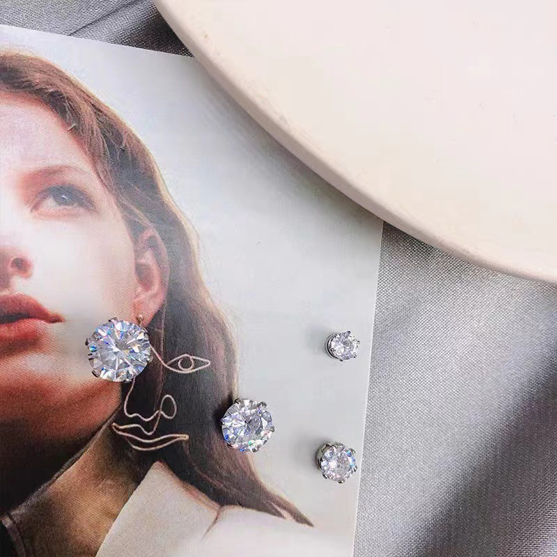 Brehn | Magnetic Zircon Stud Ear Clip