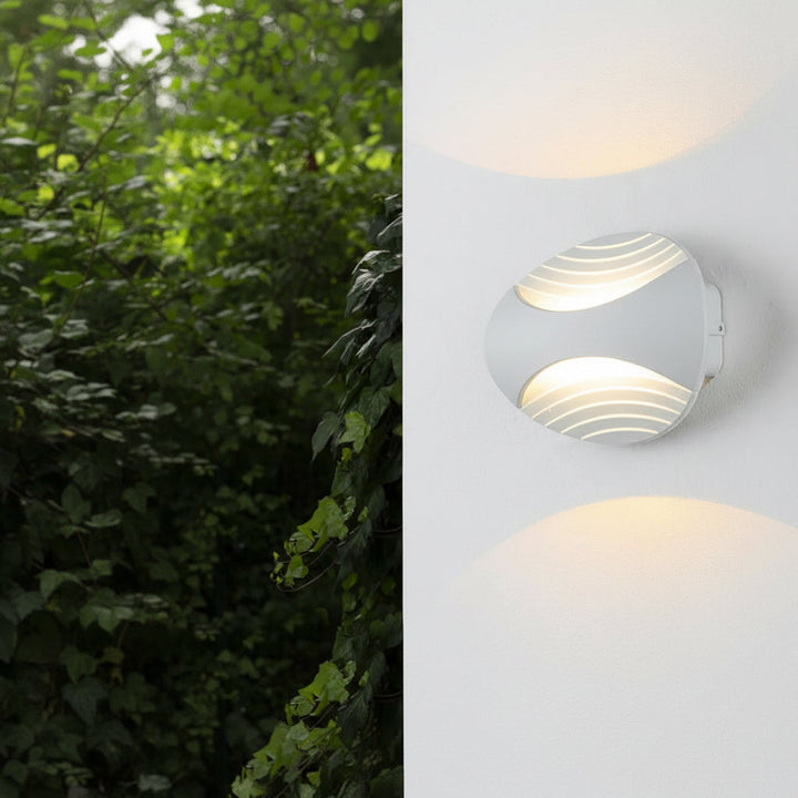 Nordic Outdoor Wall Sconce LED Linear Aluminum White IP65 21cm / 8in - Waterproof | Kalsten