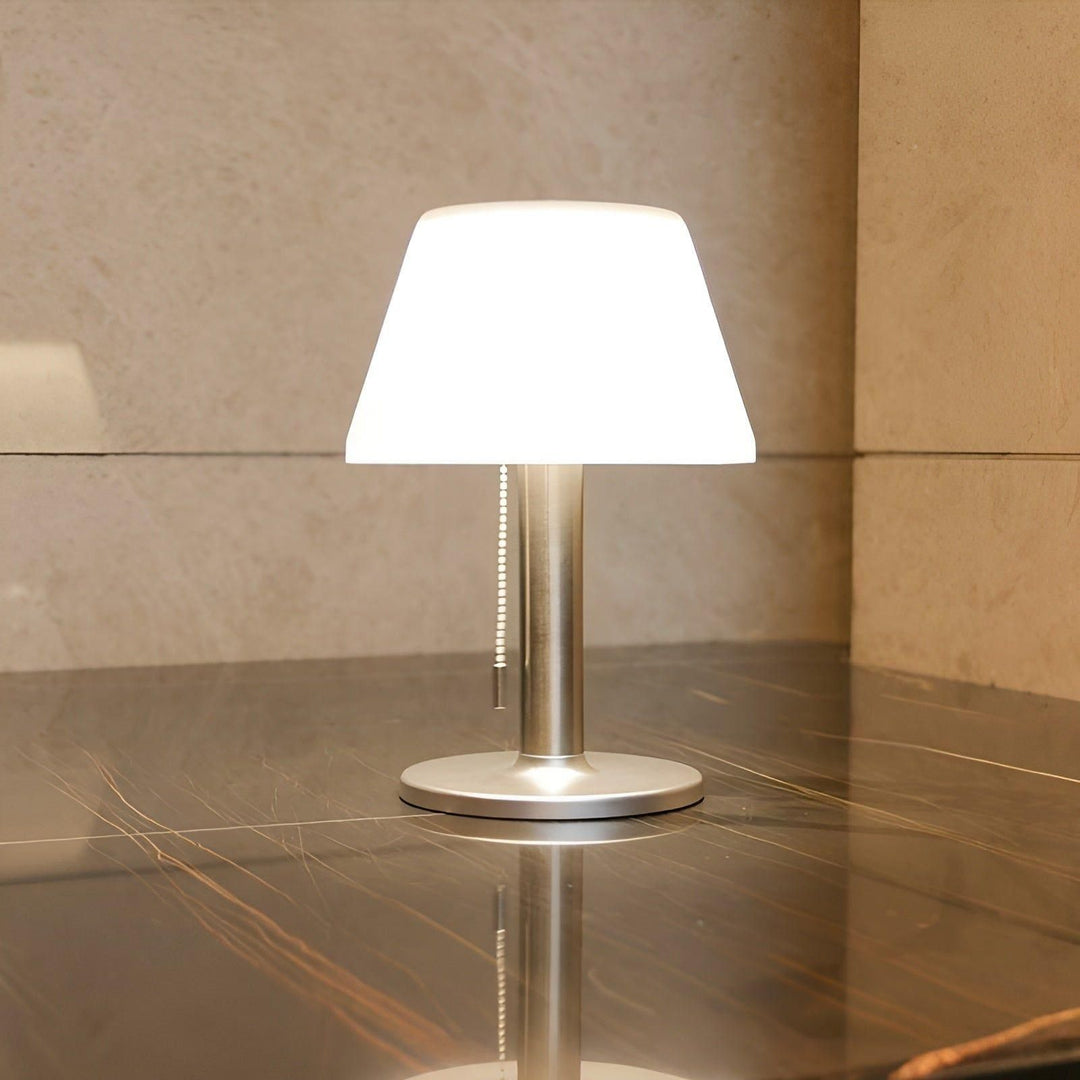 Elegant solid table lamp for outdoor charm Kalsten