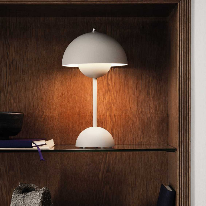 Lunarglo | LED table lamp | Kalsten
