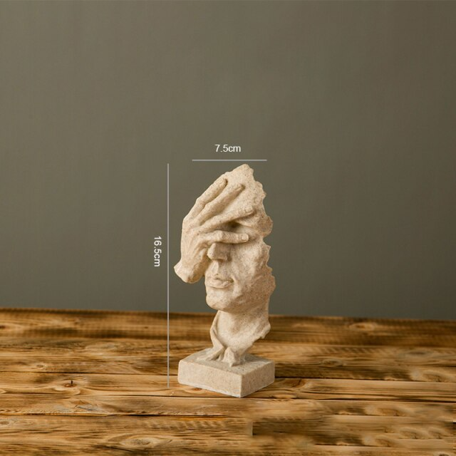 Kalsten | Three monkeys with a message – a sculpture full of meaning