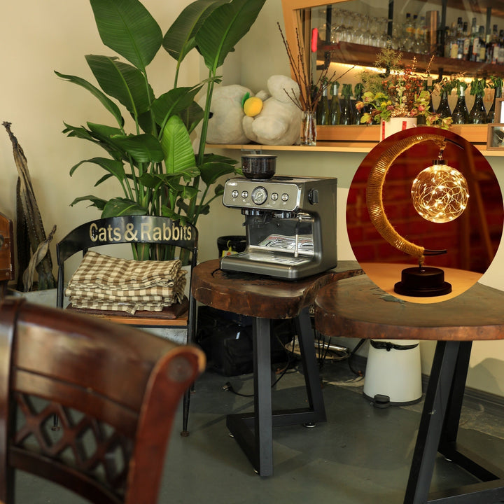 MoonGlow Lamp - Stylish Wrought Iron LED Table Lamp Kalsten