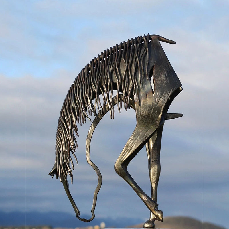 Kalsten | Metal Horse Sculpture | Handcrafted Garden Statue | Weather-Resistant Yard Decor | 20 × 20 cm