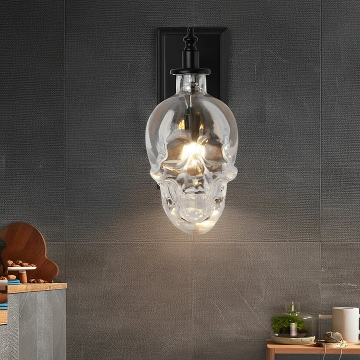 Gothic Glass Skull Wall Sconce – Industrial Retro Iron Wall Lamp & Art Decor (E14) | Kalsten