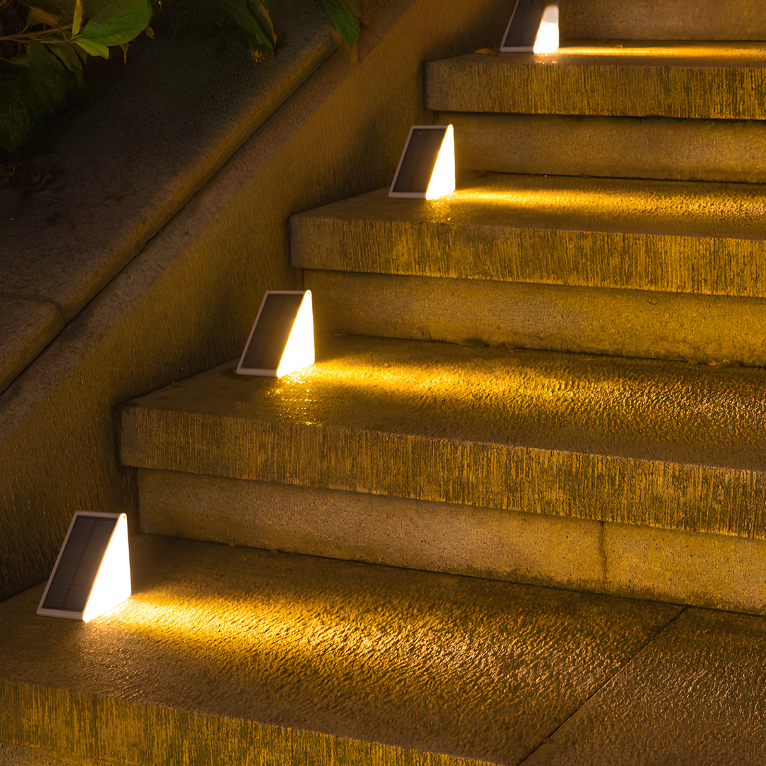 Solar-Powered Stair Lighting - SoluStep | Kalsten