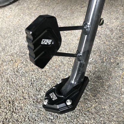 BowLift | GripGuard Pro — Make your motorcycle rock-solid safe – never tip over again, no matter the ground!